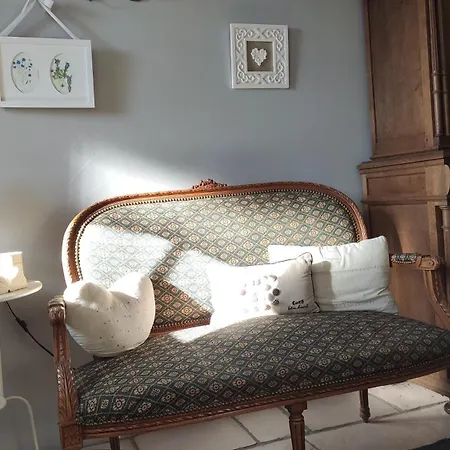 D'hotes Le Clos Du Verger Bed & Breakfast 3*